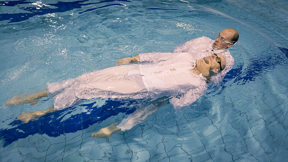 Bild Schwimmhalle 01